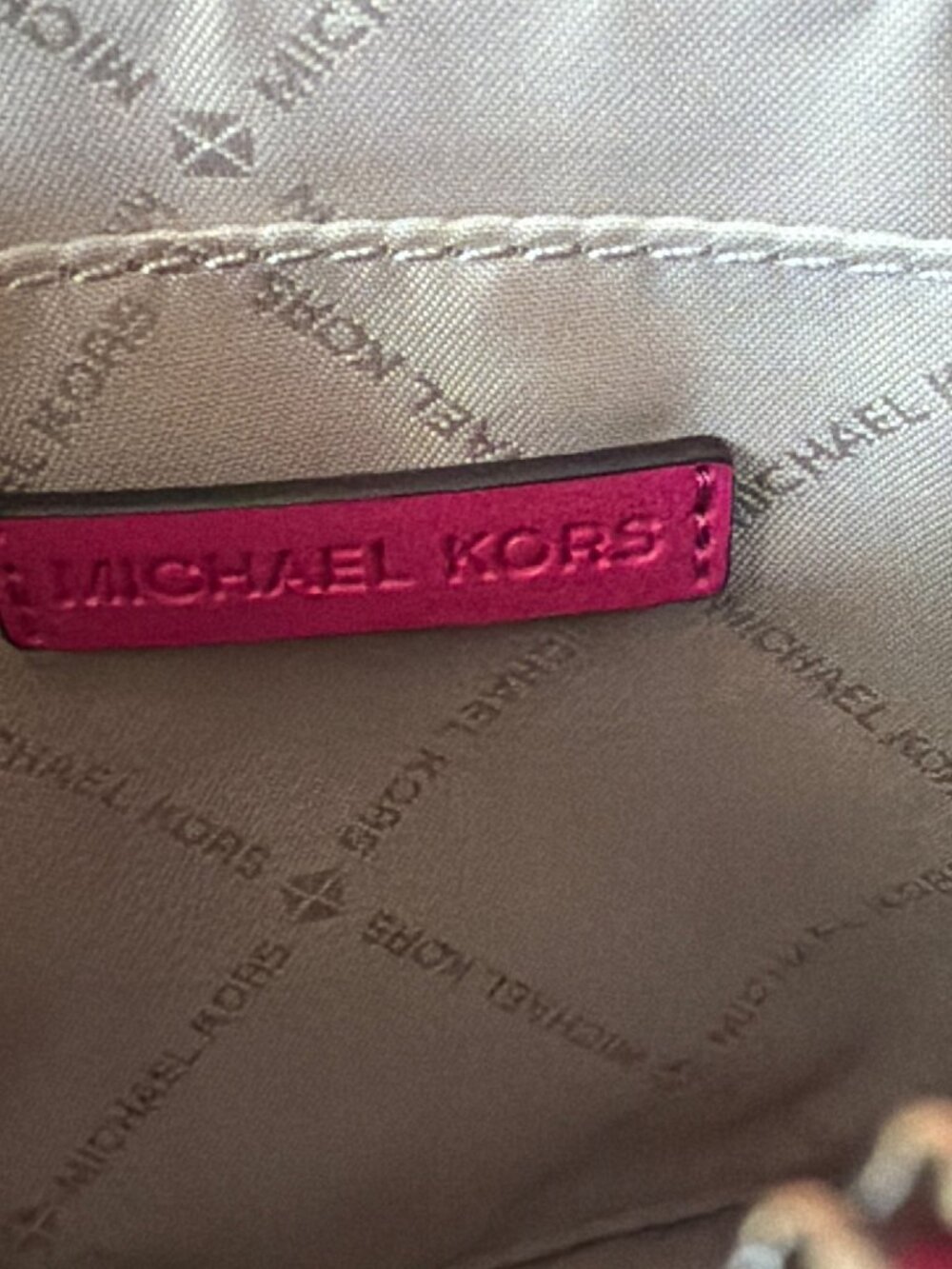 Michael Kors Pink Zebra Print Crossbody Purse 3-Pc Coin Earbud Set - Like New - Picture 5 of 16